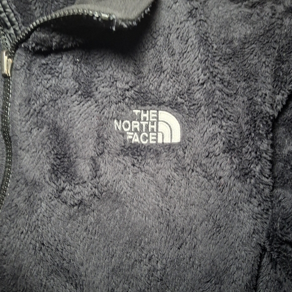 The North Face Women’s Black Full-Zip Fleece Jacket - Picture 2 of 8